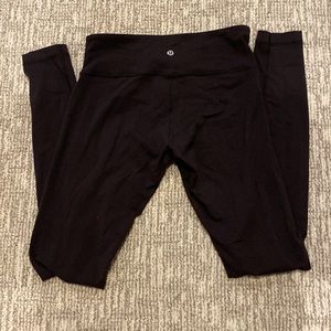 Black lululemon leggings